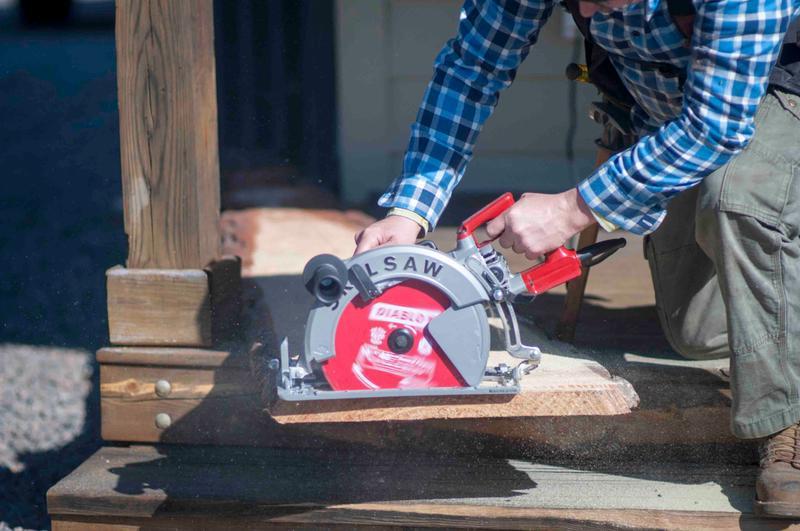 SKIL 15-Amp 10-1/4-in Worm Drive Corded Circular Saw in the Circular Saws  department at