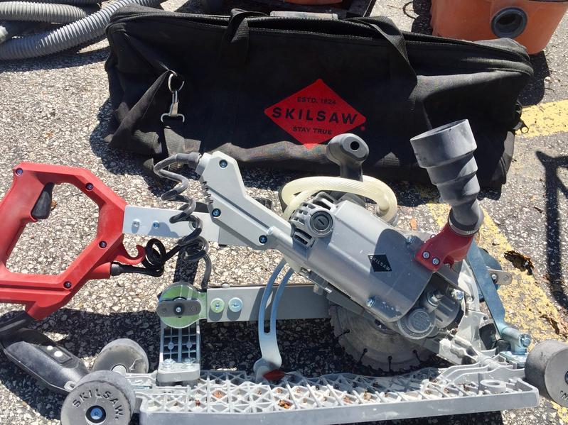 SKILSAW SPT79A-10 Medusaw Walk-Behind Worm Drive Circular Saw For Concrete  with Dust Management, 7-in Canadian Tire