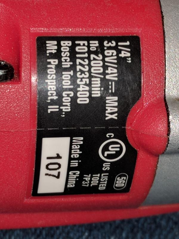 Bosch - IXO 6 Basic Akku-cordless screwdriver - Rasberry Red