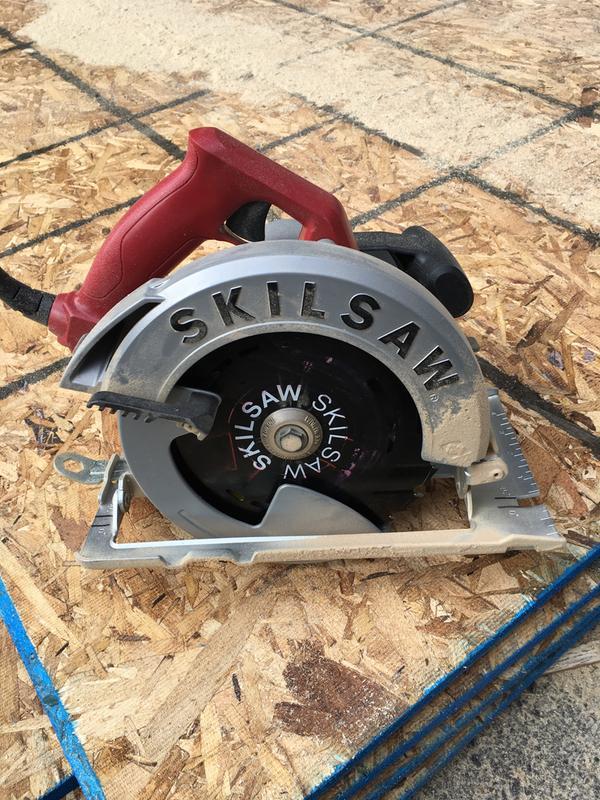 7 1 4 In. SIDEWINDER SKILSAW