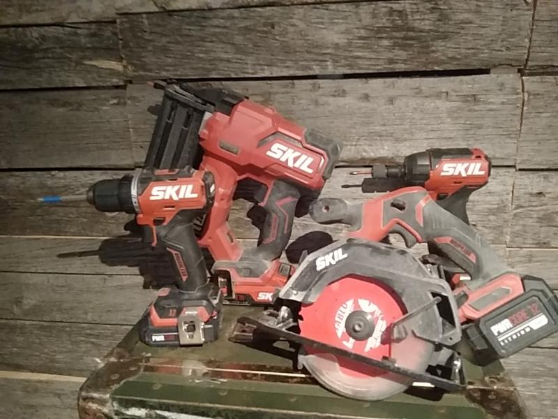 SKIL PWR CORE 12 12-volt 5-1/2-in Brushless Cordless Circular Saw