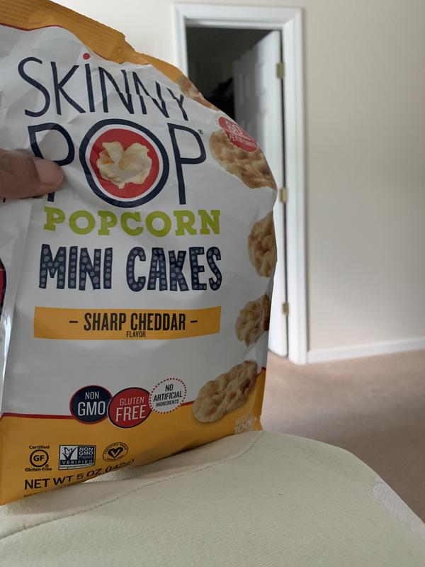 skinnypop cheddar mini cakes