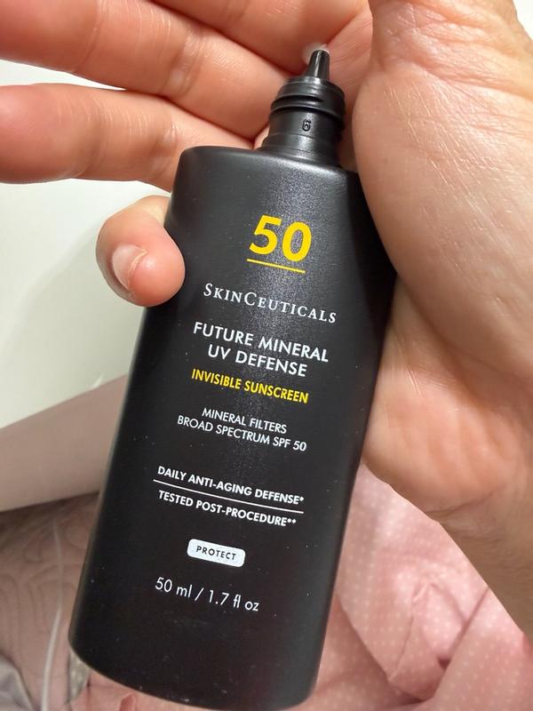 Future Mineral UV Defense Sunscreen SPF 50 | Clear Sunscreen