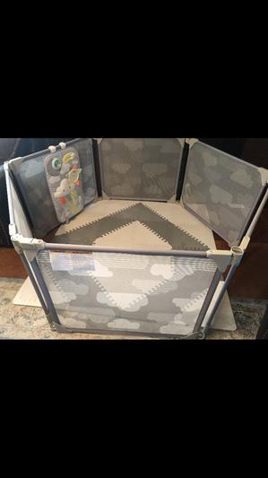 skip hop playview clouds expandable enclosure