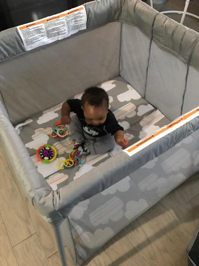 skip hop play to night travel crib