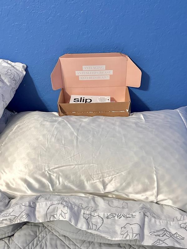 Customer photo for "The softest pillow case ever! I’ve definitely noticed less frizz and fewer tangles."