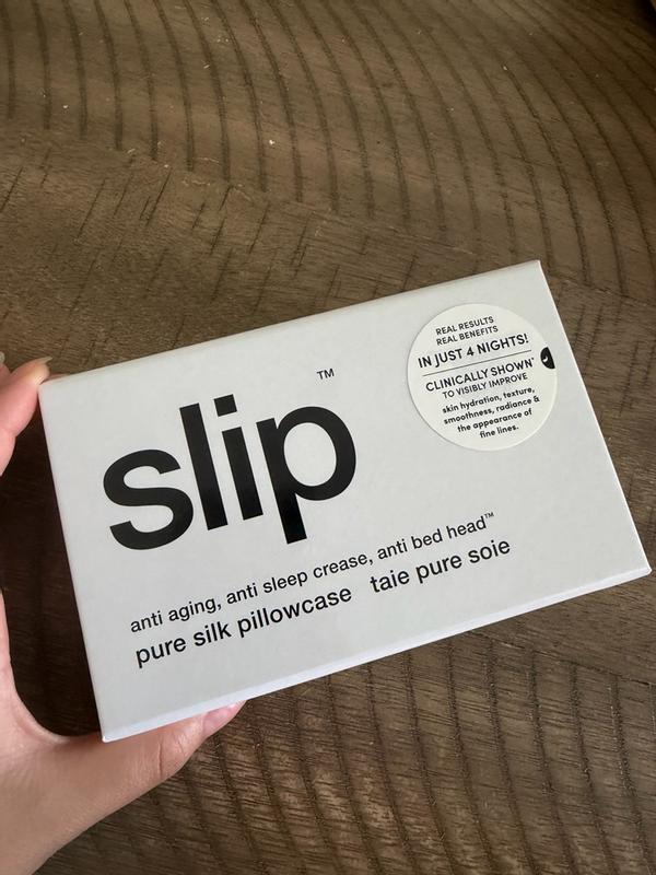Customer photo for "Super soft, comfortable and feels luxury !"
