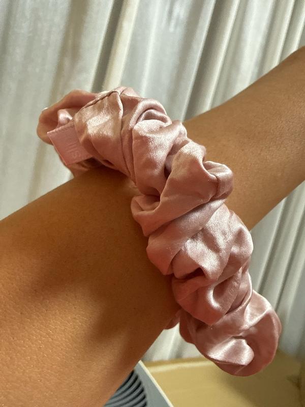 Customer photo for "Favorite scrunchie for sleeping"
