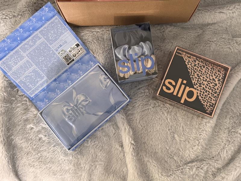 Customer photo for "Perfect Silk Scrunchies for Everyday Use"