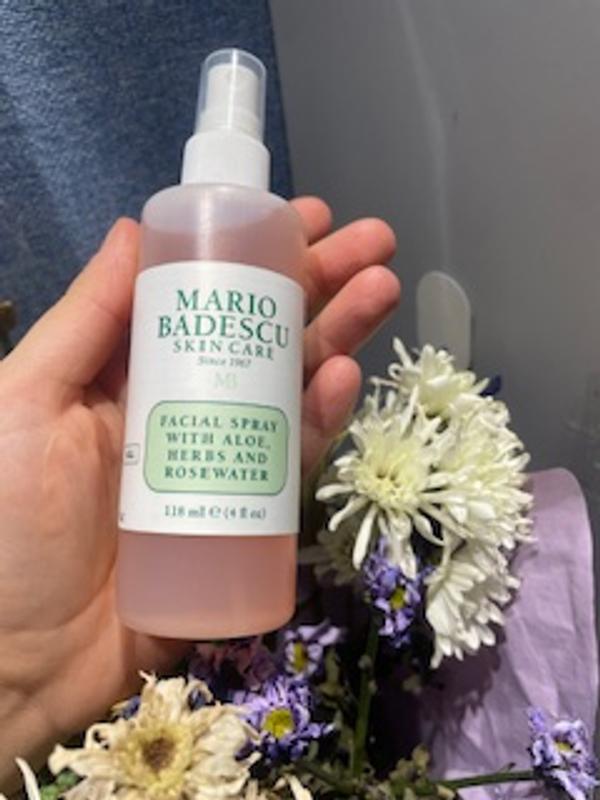 Customer photo for "The best refreshing spray"