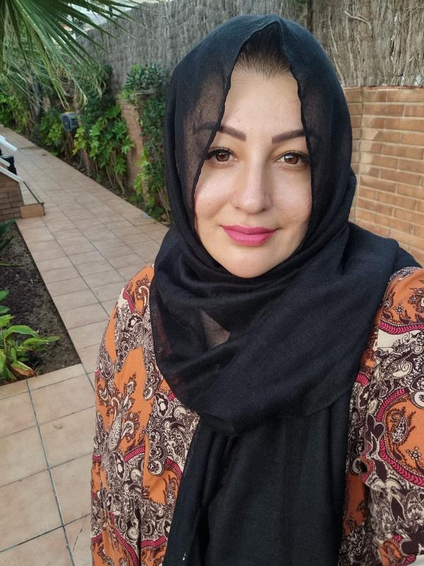 Generally with good skin but this broke me out