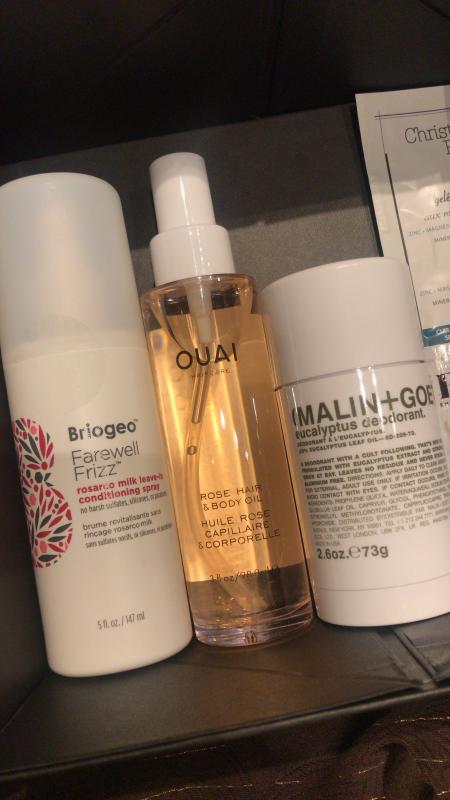 Customer photo for "Best De-Frizzing Product EVER!!"