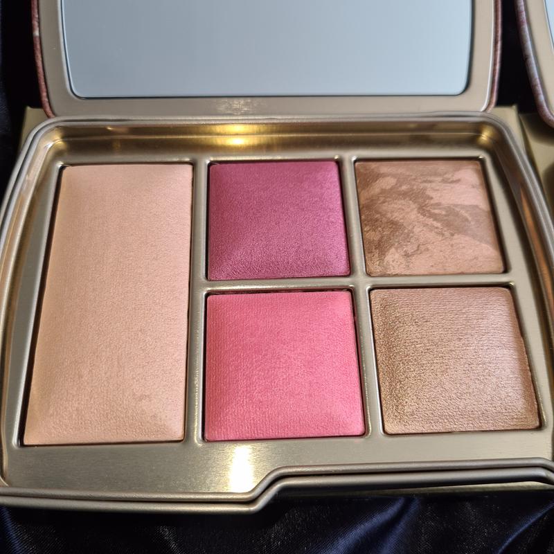 Hourglass Ambient Lighting Palette - Universe Unlocked
