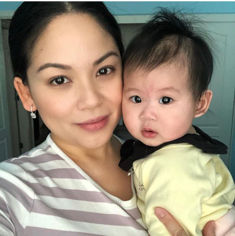 Blush pictured here, my baby has her own natural flush lol