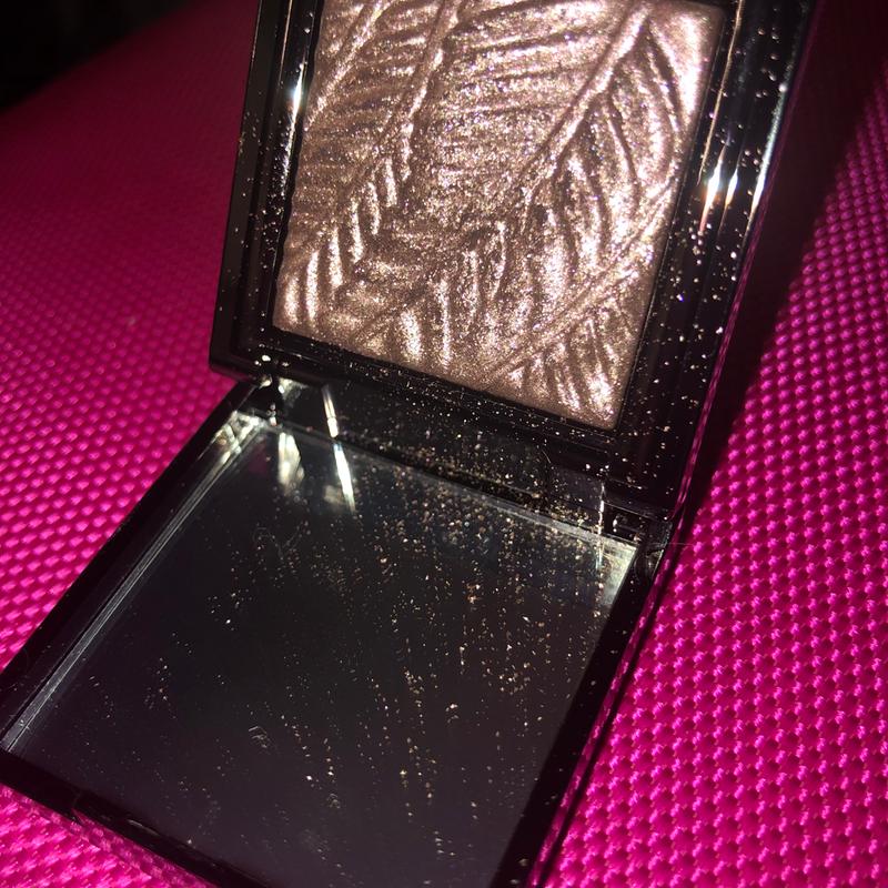 Customer photo for "So much glitter, beautiful colour!"