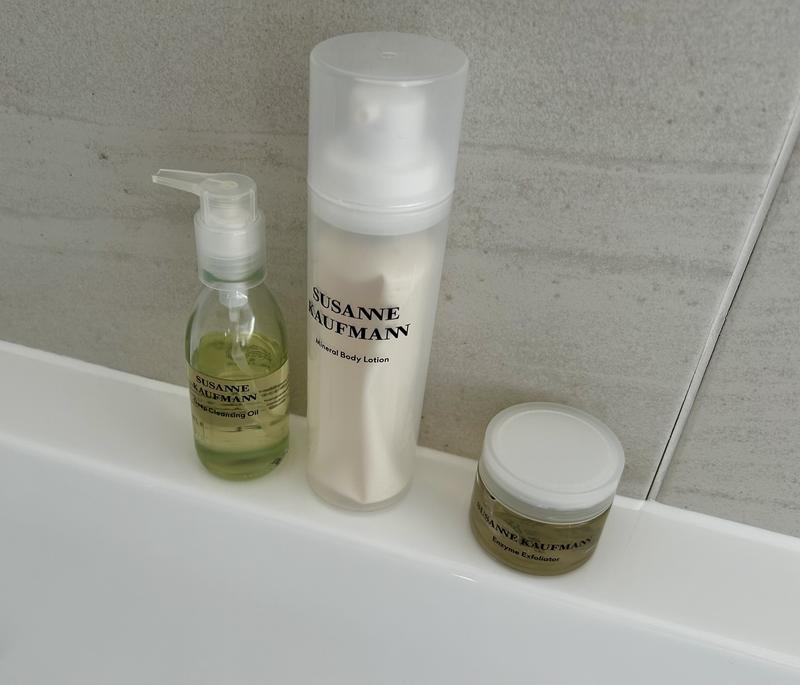 Customer carousel item 1.