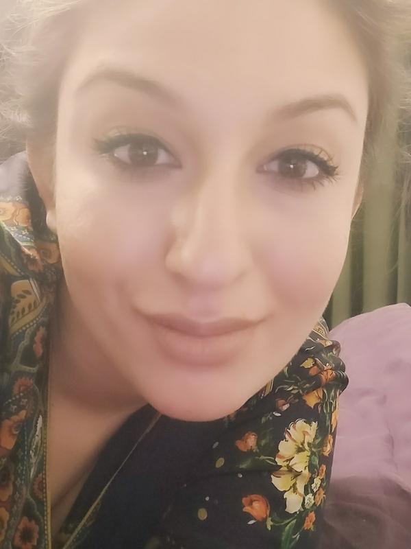 Customer photo for "Subtle perfect glow for me this summer"