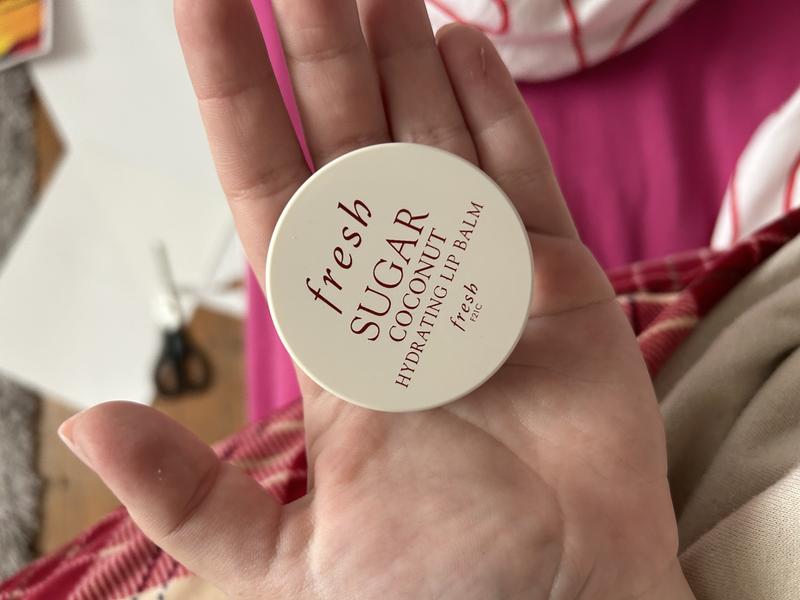 Customer photo for "smells amazing, moisturizing"