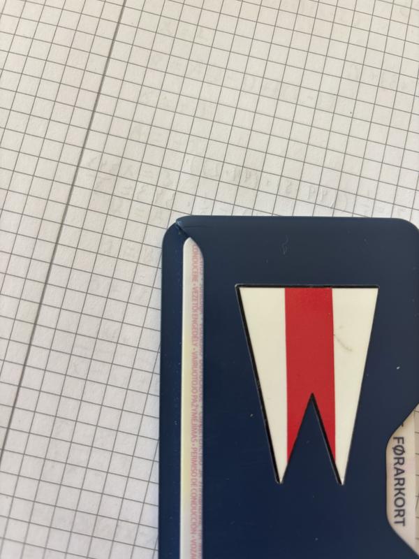 Customer photo for "Starts cracking after a year or so"