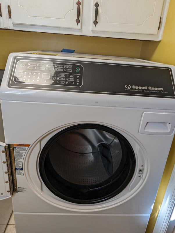 SPEED QUEEN 20LBS. Commercial Front Load Washing Machine MODEL:  SC20MD2YU60001 Serial No: 3120349775