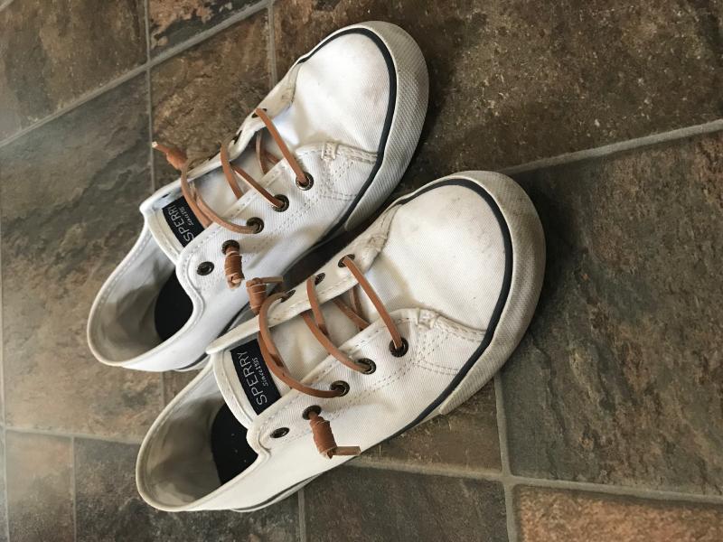 sperry pier view sneaker white