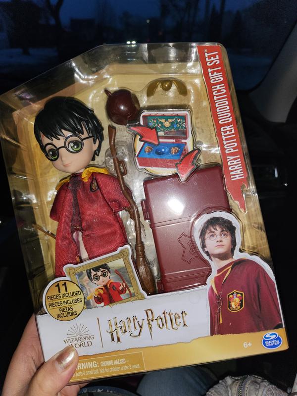  Wizarding World Harry Potter, 8-inch Harry Potter Doll Gift Set  with Invisibility Cloak and 5 Doll Accessories, Kids Toys for Ages 6 and up  : Clothing, Shoes & Jewelry