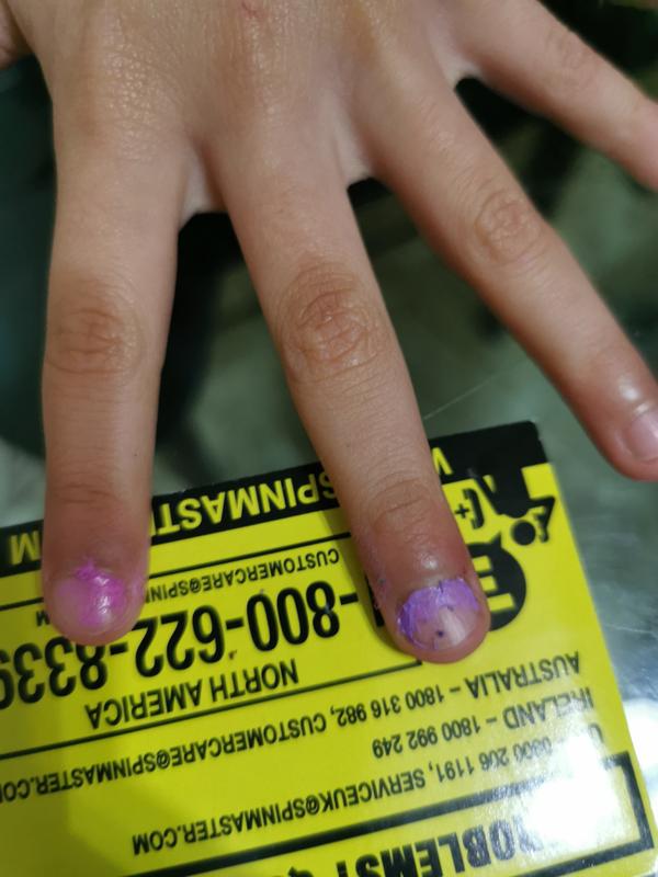 It's too dificult for use a 8's girl, she Is frustrated because go glam unique nail salon ITS no operating appropetly for mani or pedi