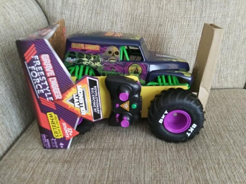 15th scale Freestyle Force RC 