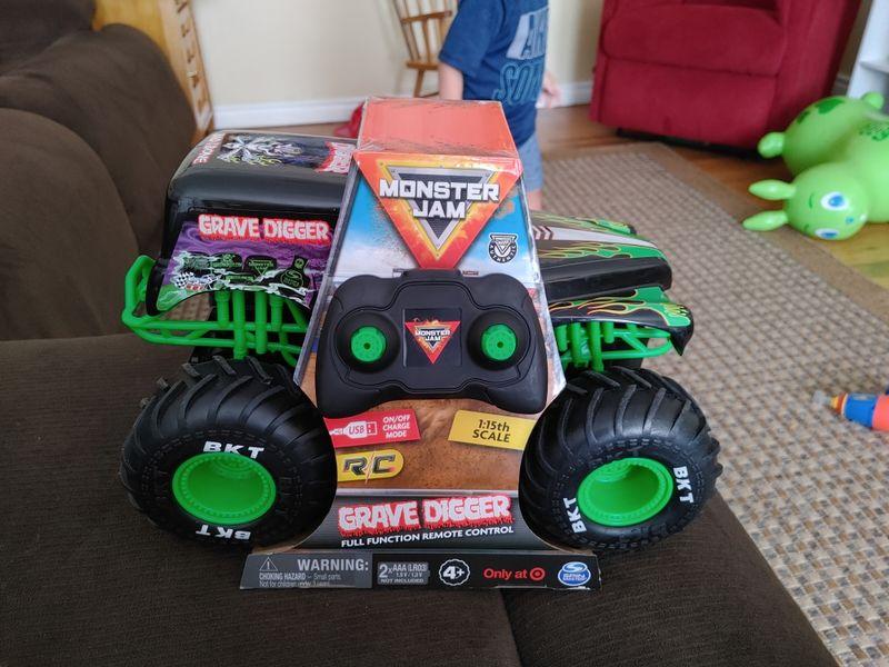 Monster Official Grave Digger Remote Controlled Truck, Ages 4+