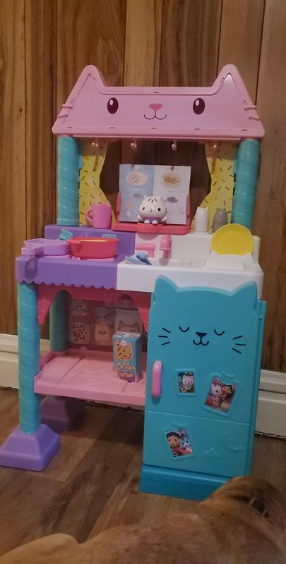 Cook with cakey kitchen