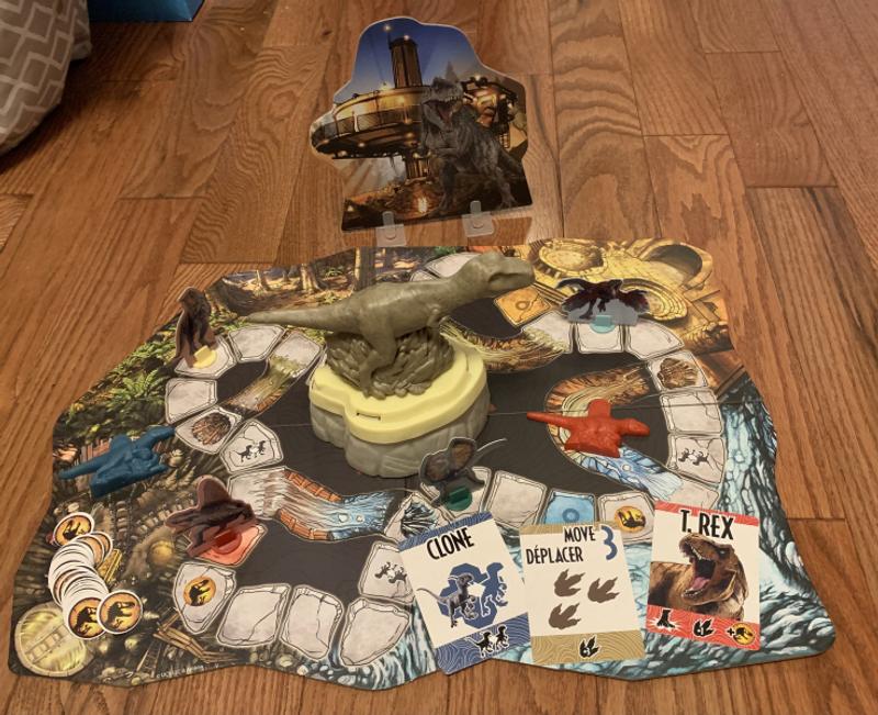 Top Jurassic World Dominion STOMP N’ SMASH Board Game Dinosaur with Kinetic Sand