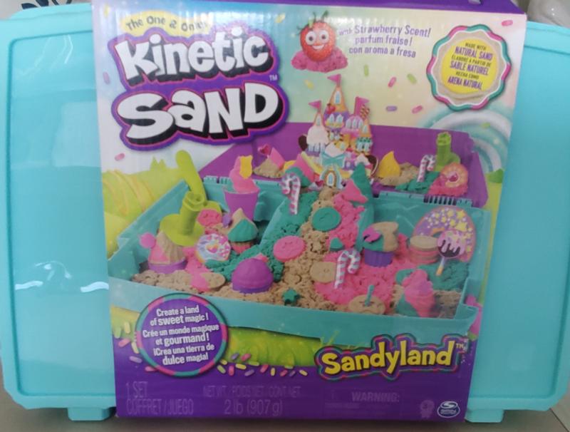  Sandyland with 2lbs of Kinetic Sand, Portable Playset