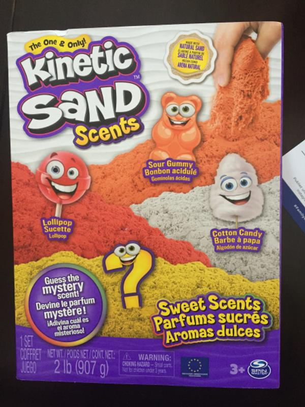 Kinetic Sand, Sweet Scents 4-Pack with 2lb of Sour Gummy, Lollipop, Cotton  Candy and Mystery Scented Sand, Play Sand Sensory Toys for Kids Aged 3 and  Up