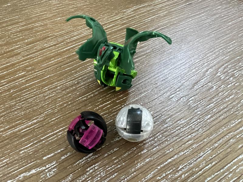  Bakugan Evolutions, Neo Pegatrix with Nano Blade and Siphon  Platinum Power Up Pack, True Metal Action Figure, 2 Nanogan, 2 Bakucore, 2 Ability  Cards, Kids Toys for Boys and Girls, Ages