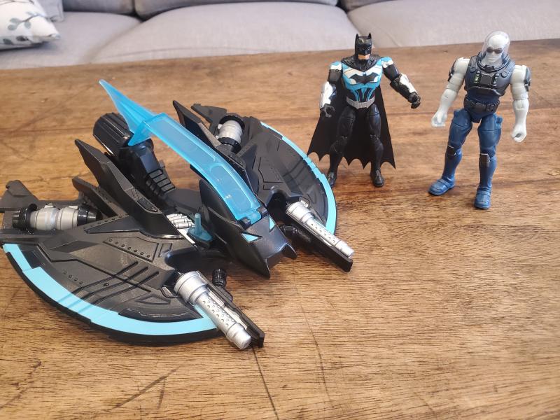 Review: Bat-Tech by Spin Master Shows Off Batman's Wonderful Toys