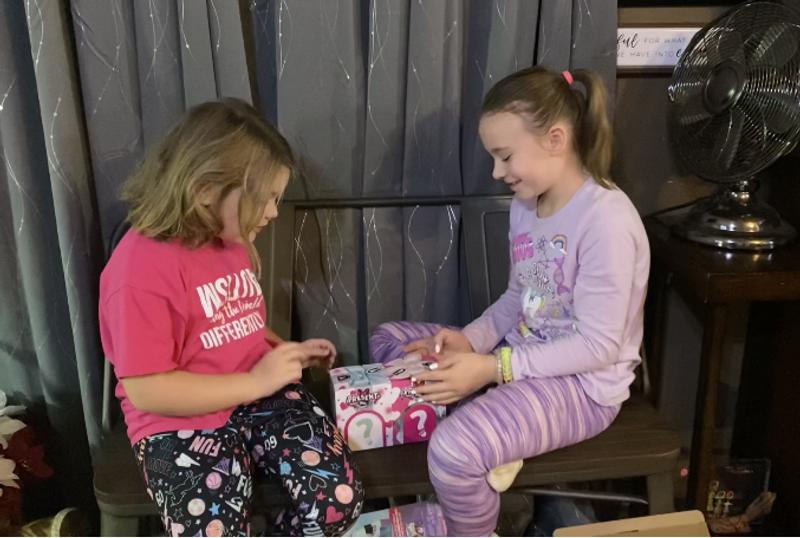 BFF’s opening their BFF’s