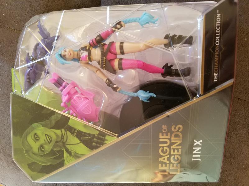  League of Legends, Official 4-Inch Jinx Collectible Figure with  Premium Details and 2 Accessories, The Champion Collection, Collector  Grade, Ages 12 and Up : Everything Else