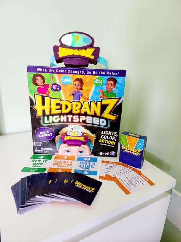 Hedbanz Act Up The Fast Acting Family Board Game.Spin Master Games NEW