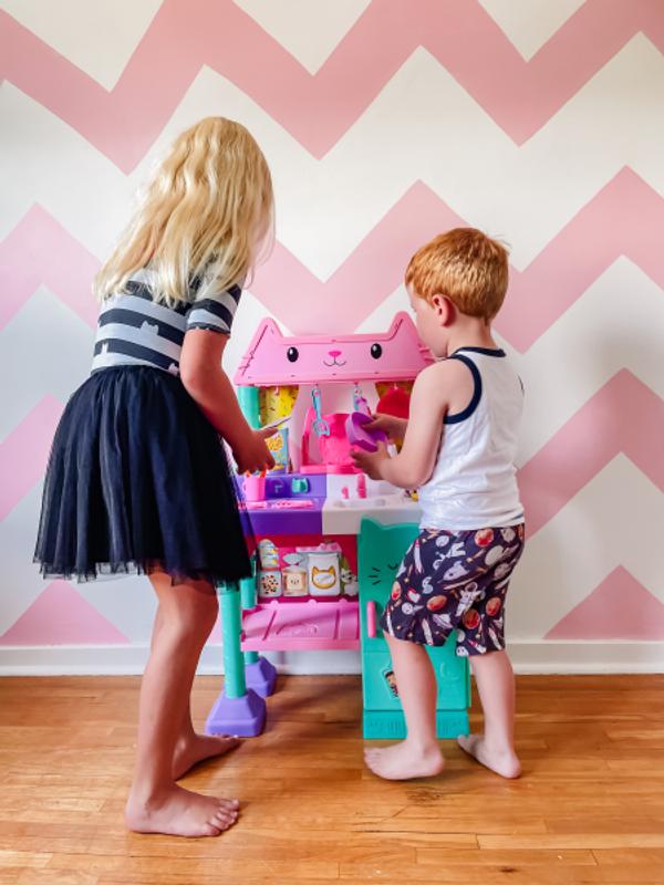 Gabby's Dollhouse, Cakey Kitchen Set for Kids with Play Kitchen  Accessories, Play Food, Sounds, Music and Kids Toys for Girls and Boys Ages  3 and up 