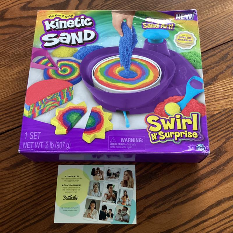 Kinetic Sand, Swirl N' Surprise Playset with 2lbs of Play Sand