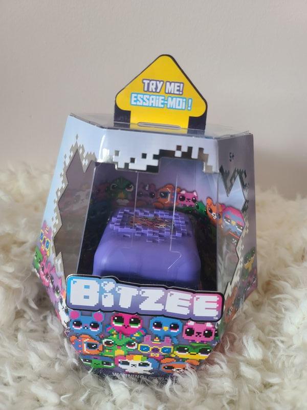 HOT! Bitzee Interactive Toy Digital Pet and Case w/ 15 Animals