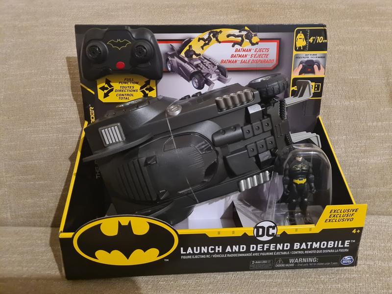 Batman Launch and Defend Batmobile Remote Control Vehicle with Exclusive  4-inch Action Figure | Toys R Us Canada