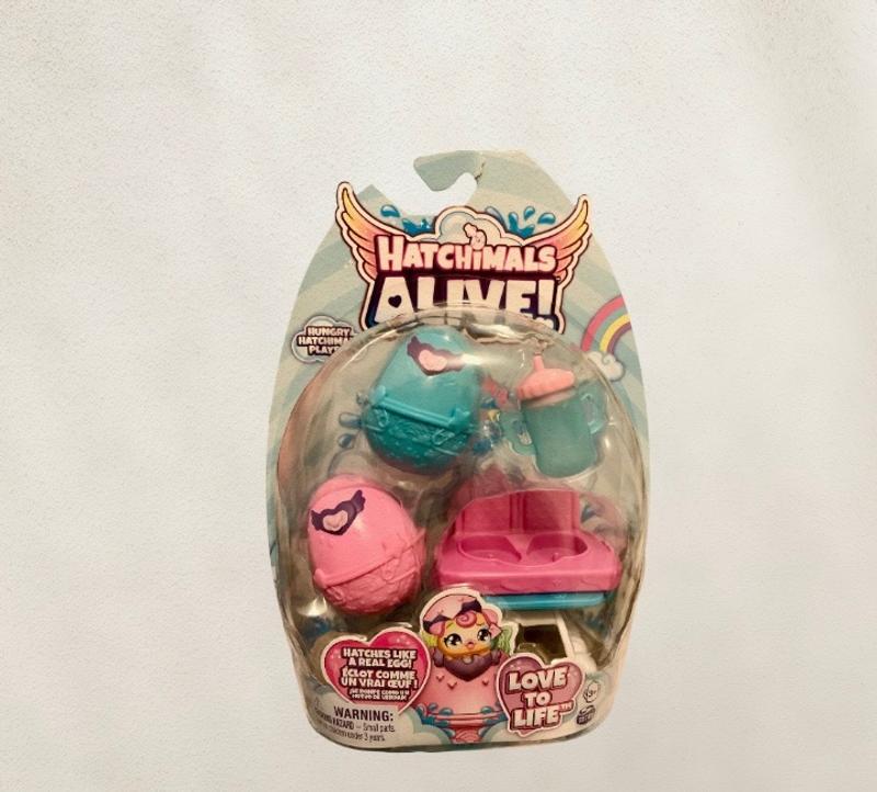  Hatchimals Alive, Hungry Playset with Highchair Toy and 2 Mini  Figures in Self-Hatching Eggs, Kids Toys for Girls and Boys Ages 3 and up :  Everything Else