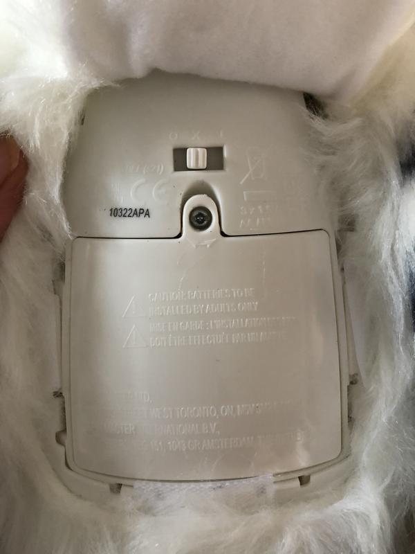 Where you can change mode and turn him on and off. Also where the batteries can be changed.