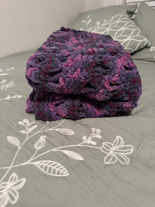 Bernat Blanket Twist Yarn, Making Waves 10.5 oz