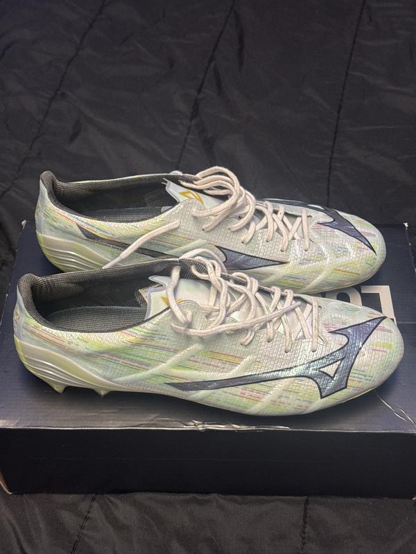 Mizuno Alpha II Elite FG Firm Ground Soccer Cleat - White/Neon