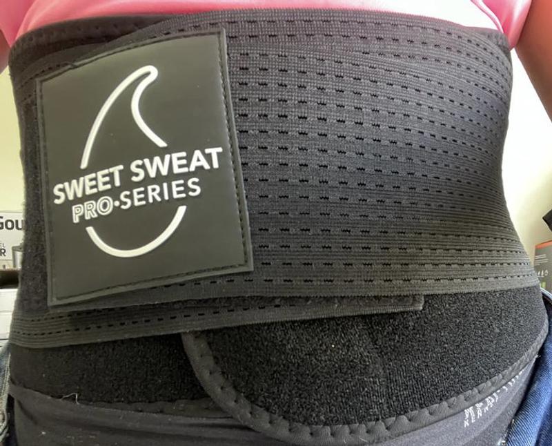 Sports Research Sweet Sweat 'Pro-Series' Waist Trimmer (Black) with  Adjustable Velcro Straps (XS-S), Waist Trimmers -  Canada