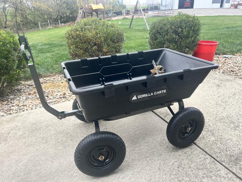 GORILLA CARTS 1,500 lb. Super Heavy Duty Poly Dump Cart GOR10-16