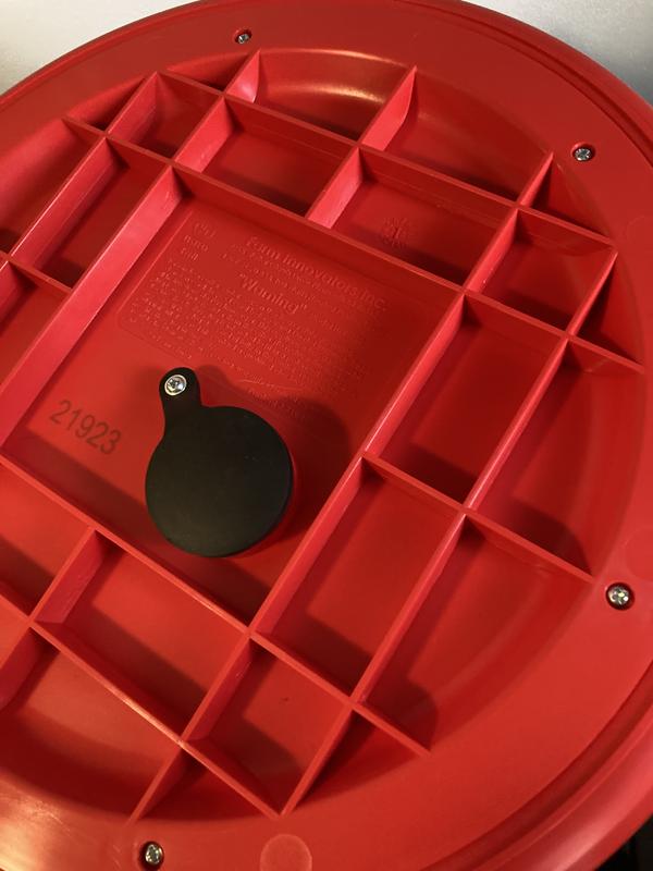 Easy to fill on bottom