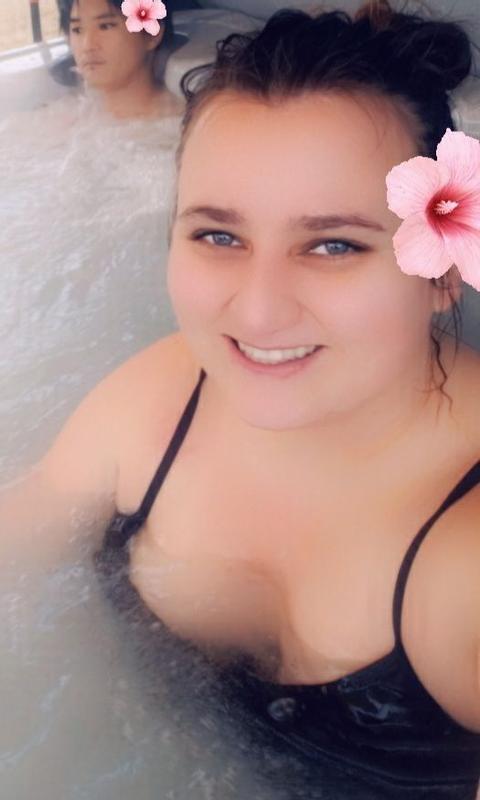 Customer carousel item 1.